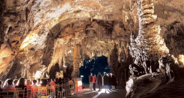 Наиболее посещаемая пещера Европы